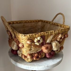 Vintage Woven Square Straw/Raffia Harvest Basket w Handles and Autumnal Decor